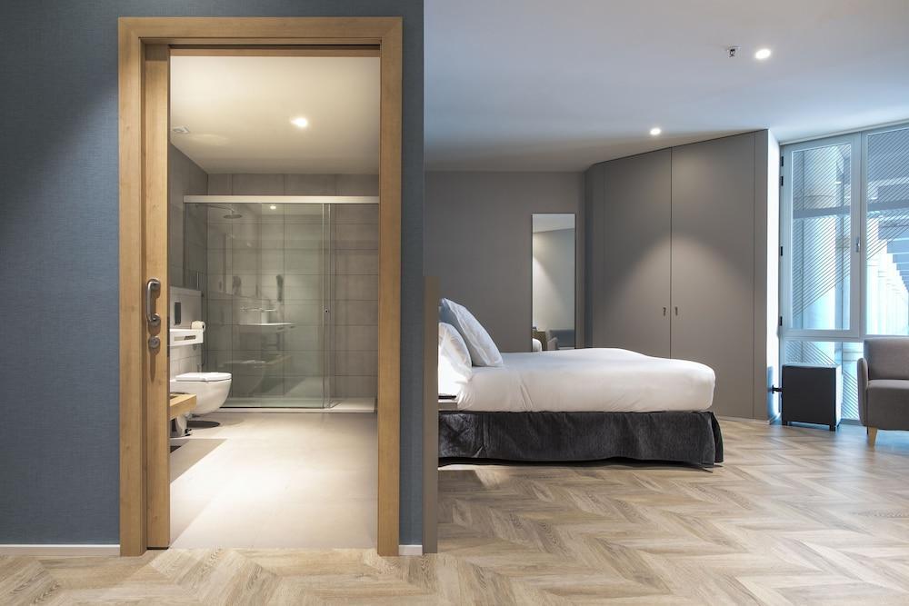 Sleep&Fly Hotell El Prat de Llobregat Eksteriør bilde